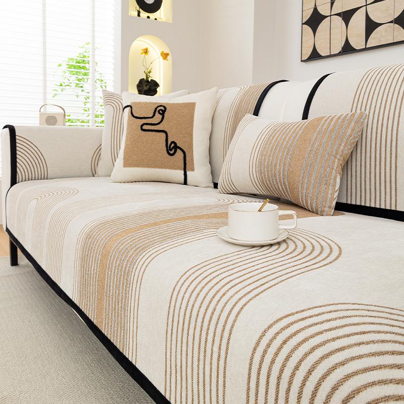 

Premium Chenier Sofa Cushion New Geometric Pattern Four-Season Universal Sofa Seat Cushion Backrest Towel Non-Slip 70*70cm