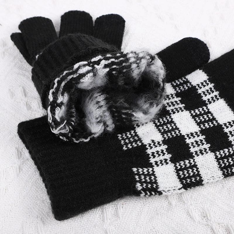 Winter Fashion Retro Plaid Gloves Outdoor Cycling Warm Five-Finger Knitted Gloves