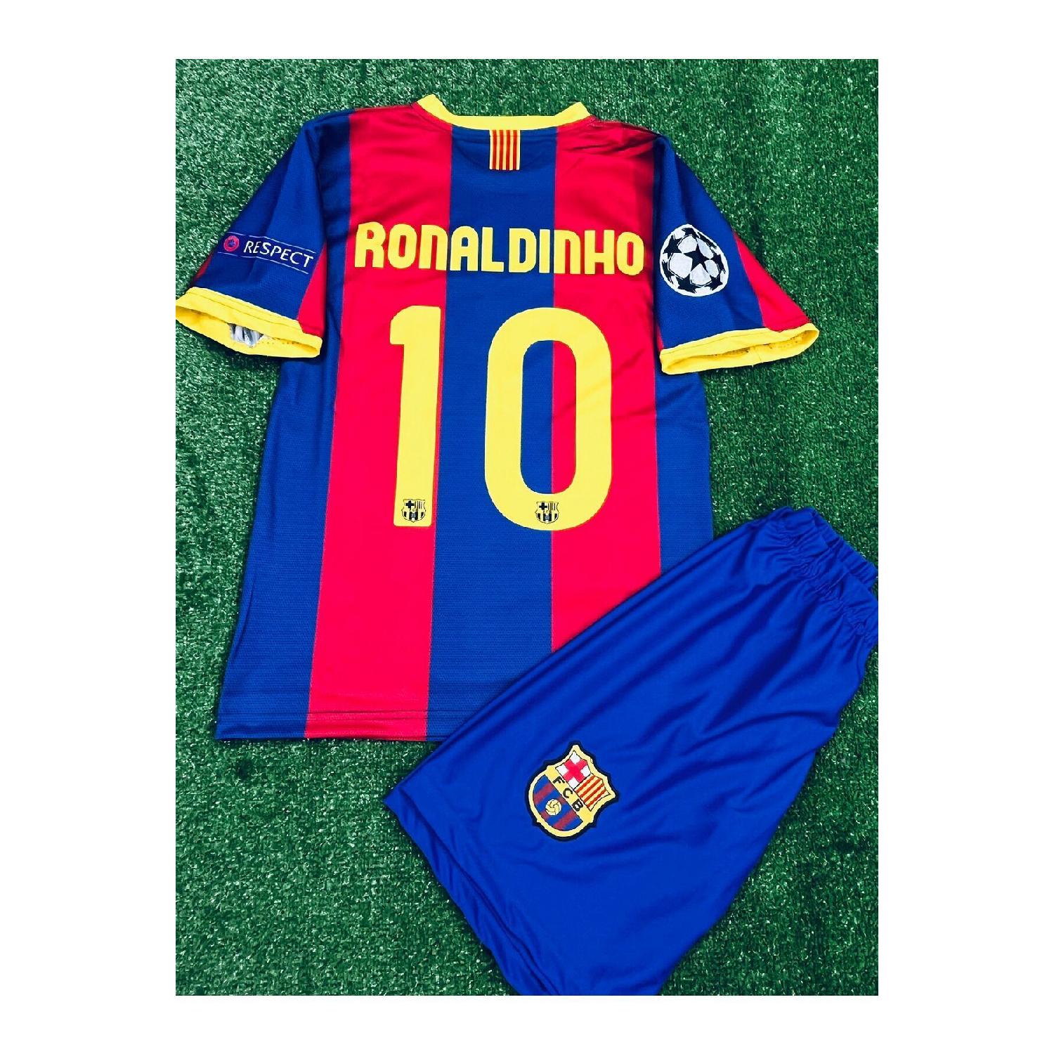 

Детская футболка Роналдиньо, финал Лиги Чемпионов 2011, Барселона