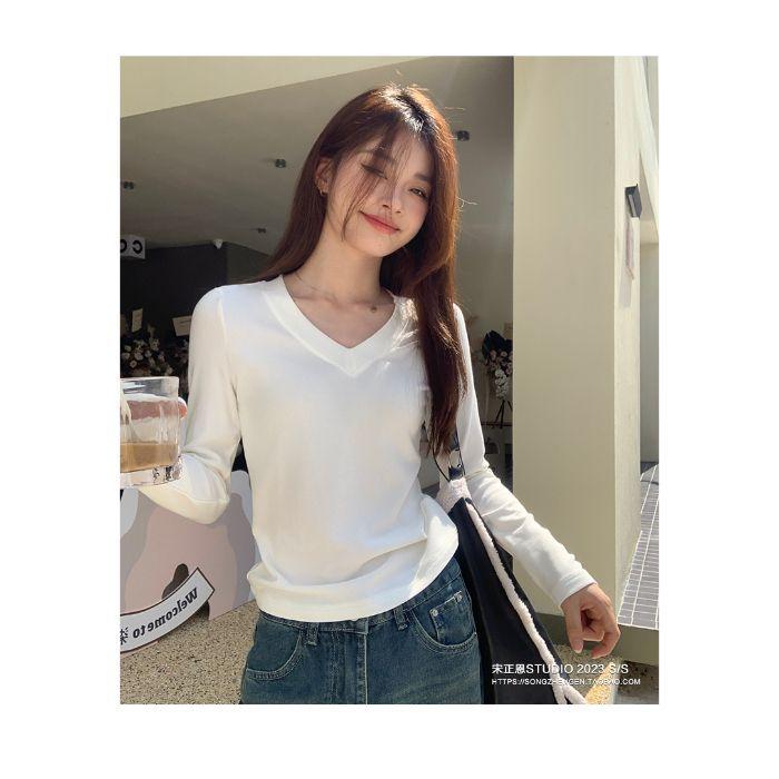 V-neck white long-sleeved T-shirt women's autumn new inner slim-fitting and thin shoulder bottoming shirt top