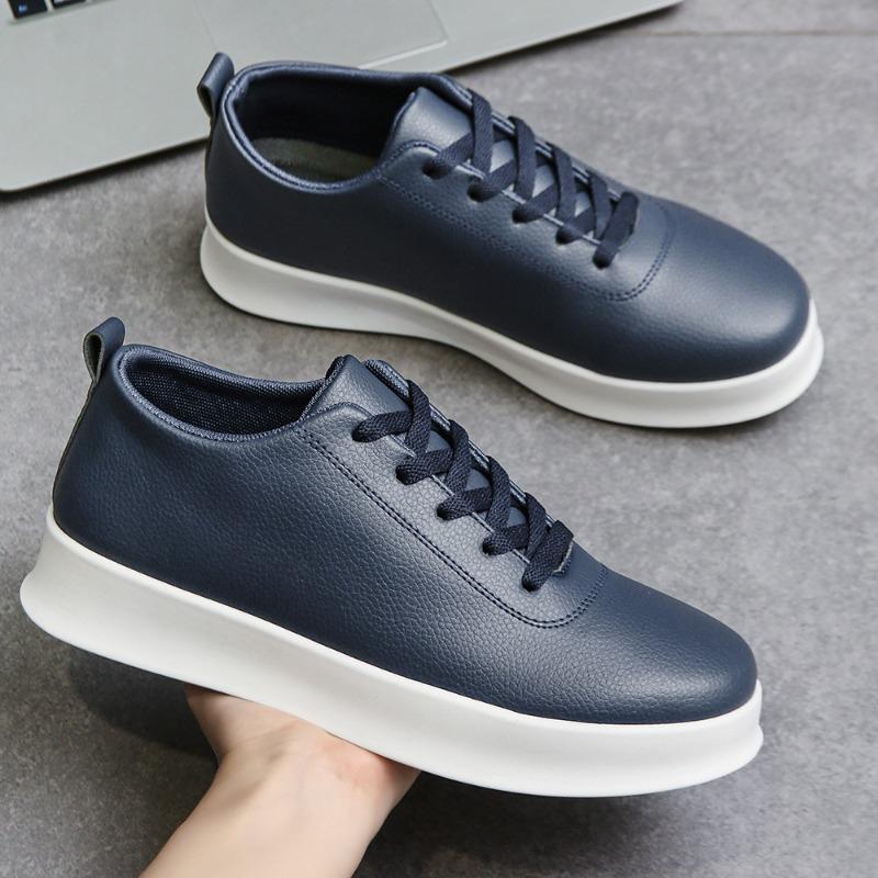 New Leather Casual Shoes for Men Fashion Sneaker Trendy Streets Skateboard Shoe Designer Platform Shoes for Men Vulcanized Shoes