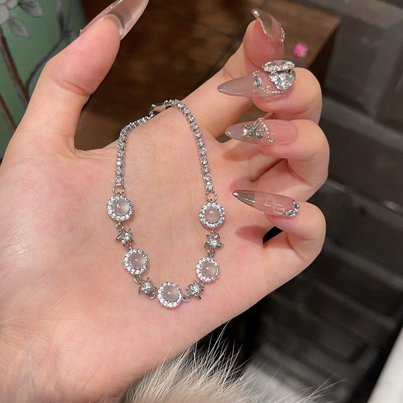 Micro-inlaid Zircon Round Chalcedony Flower Bracelet Light Luxury High-end Sense Fashion Versatile Niche Design Temperament Jewelry Women