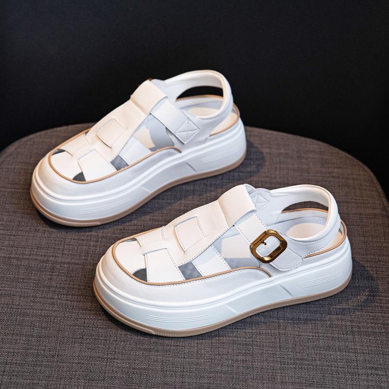 

Сандалии Roman Baotou, летний новый стиль для женщин, толстая подошва с бисквитом, дырка, женская обувь, повседневная белая обувь, сандалии для ношения на улице 40