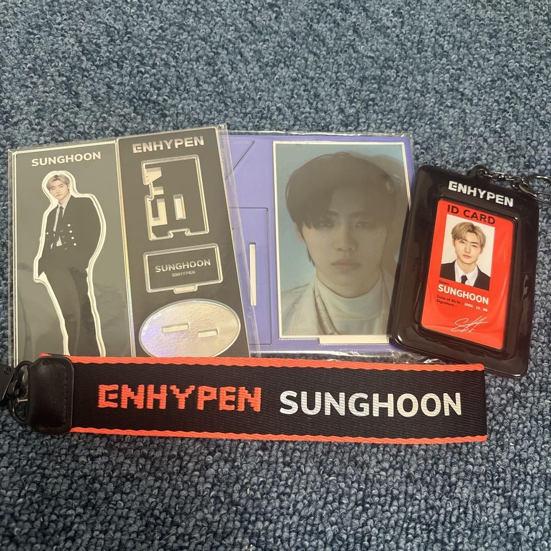 

[USED] Enhypen Sunghoon Manifesto Acrylic Stand ID Card Strap