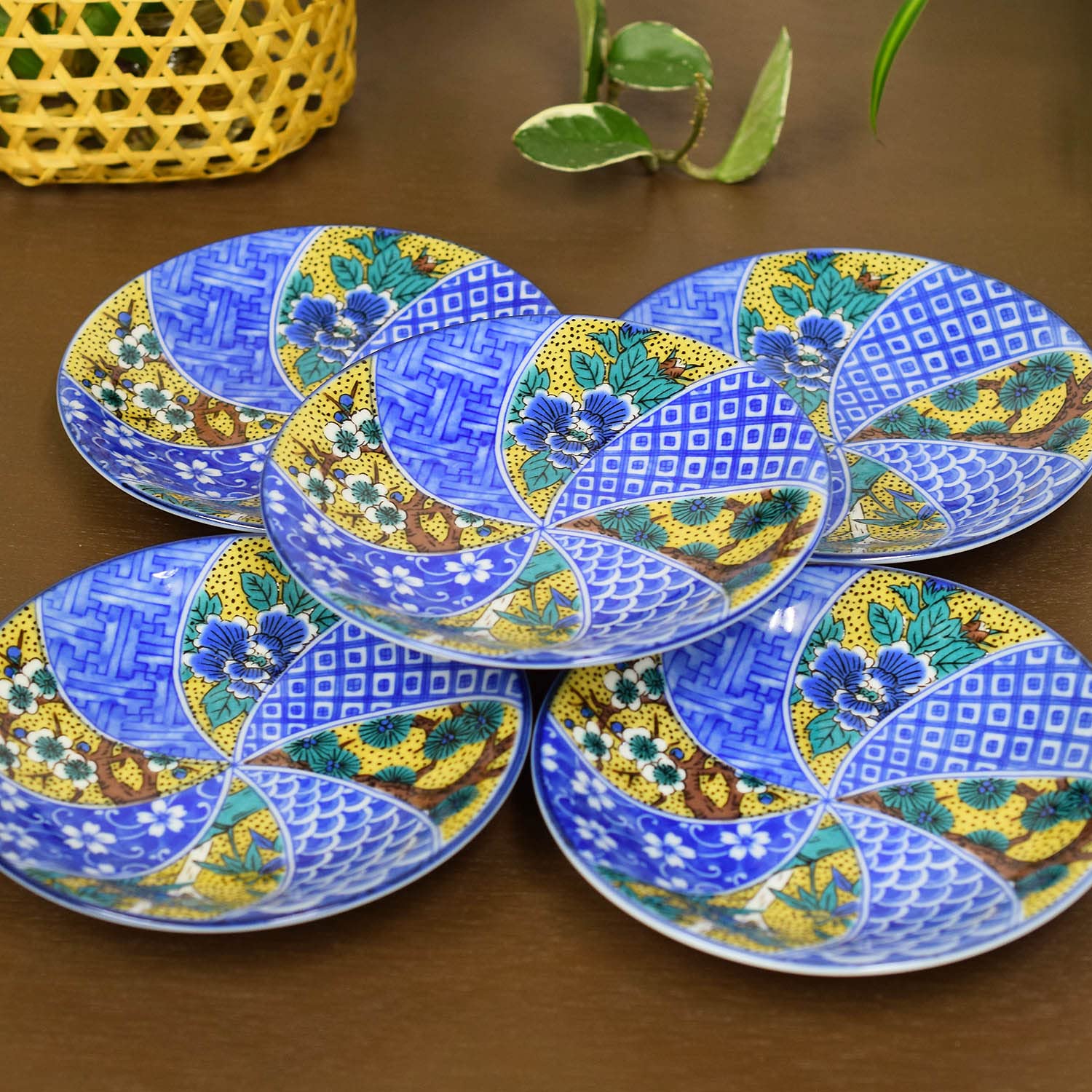 

Тарелка Waza no Kura Стильная посуда Кутани Средние тарелки с Ёсидая Сётикубай Сделано в Японии Идеальный свадебный набор (Набор из 5 предметов) Дизайн.