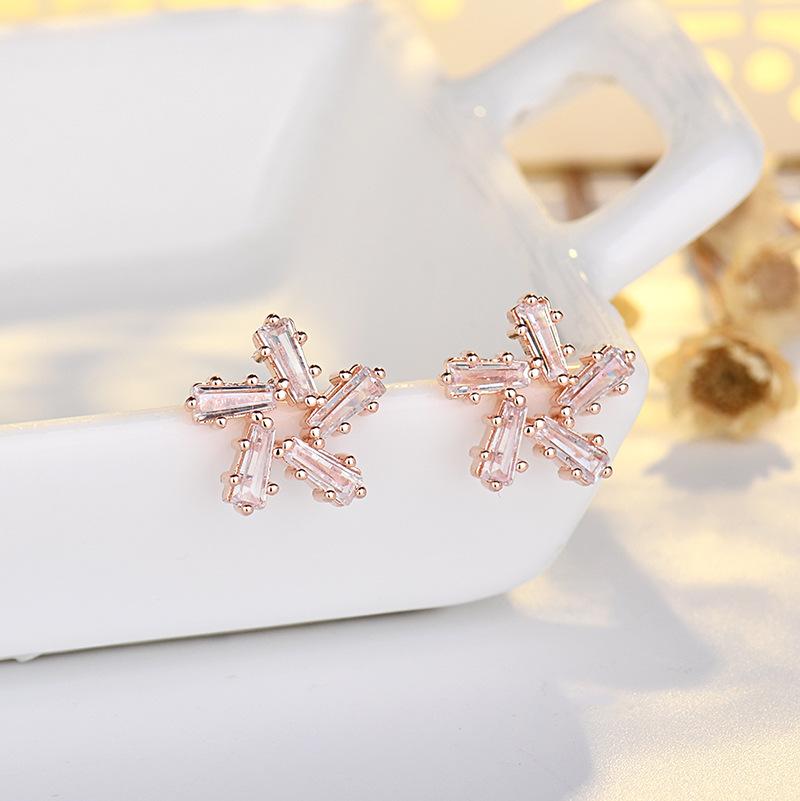 New Product Star Light Luxury Diamond High-end Five-pointed Star Earrings Fashionable Exquisite Versatile Earrings for Women