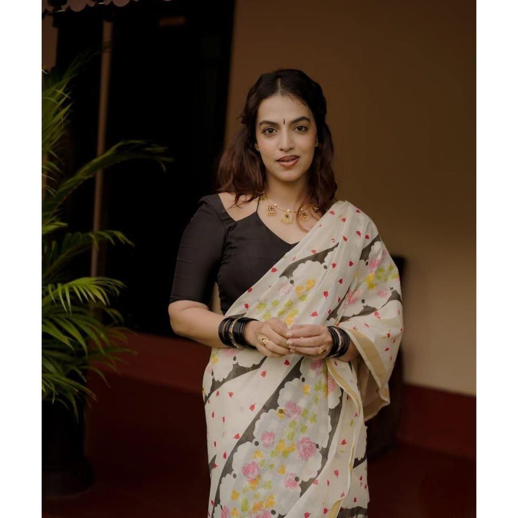 Stylish Unick Weeding Wear and Party Wear Saree for Women ,Blouse (Need To Be Stitched As Per Size And Fit)