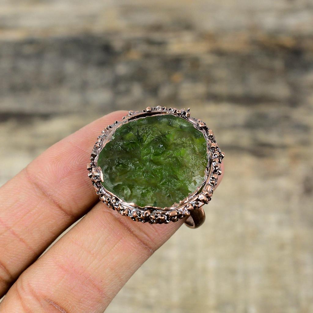 Moldavit-Ring, galvanisierter Kupferring, handgefertigter Schmuck, verstellbarer Ring, natürlicher Edelsteinring, galvanisierter Kupferschmuck, Ringe als Geschenk