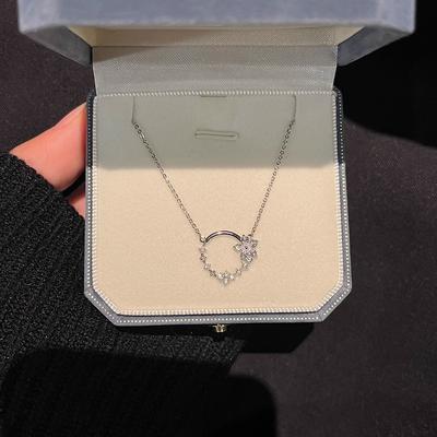 Delicate Flash Diamond Wreath Necklace Women's Light Luxury Niche Design Sense Flower Zircon Stainless Steel Collarbone Chain Temperament