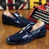 Mode Glitzernde Kleiderschuhe Mann Glänzend Lässige Lackleder Slipper Herren Trendige Slipper Rot Herren Gesellschaftsschuh Mokassins Herren