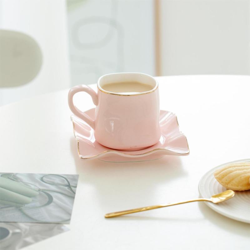 

Креативная керамическая кофейная чашка блюдце макарон маленькая свежая чашка для воды в стиле инс для девочек офис дом керамическая чашка блюдце 240ML