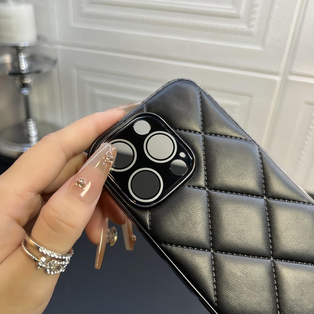 3D Diamond Lattice Rhombus Leather Phone Case For iPhone 16 15 14 13 12 Pro Max Plus Down Jacket Shockproof Bumper Cover