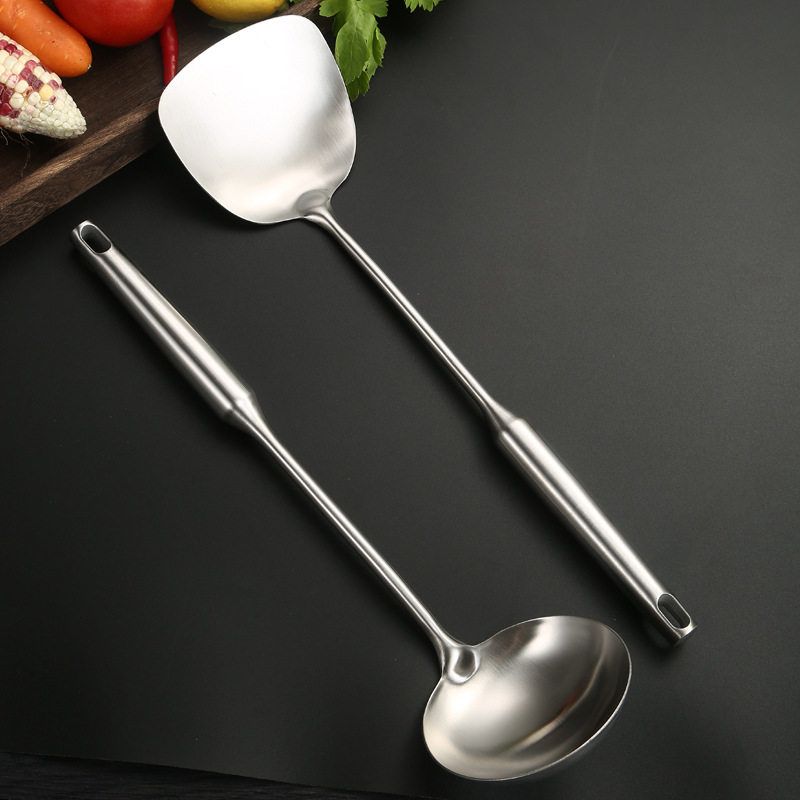 Stainless Steel Spoon with Long Handle for Home Use, Solid Cooking Spoon, Chef's Cooking Spoon, Thickened Soup Spoon, Serving Spoon