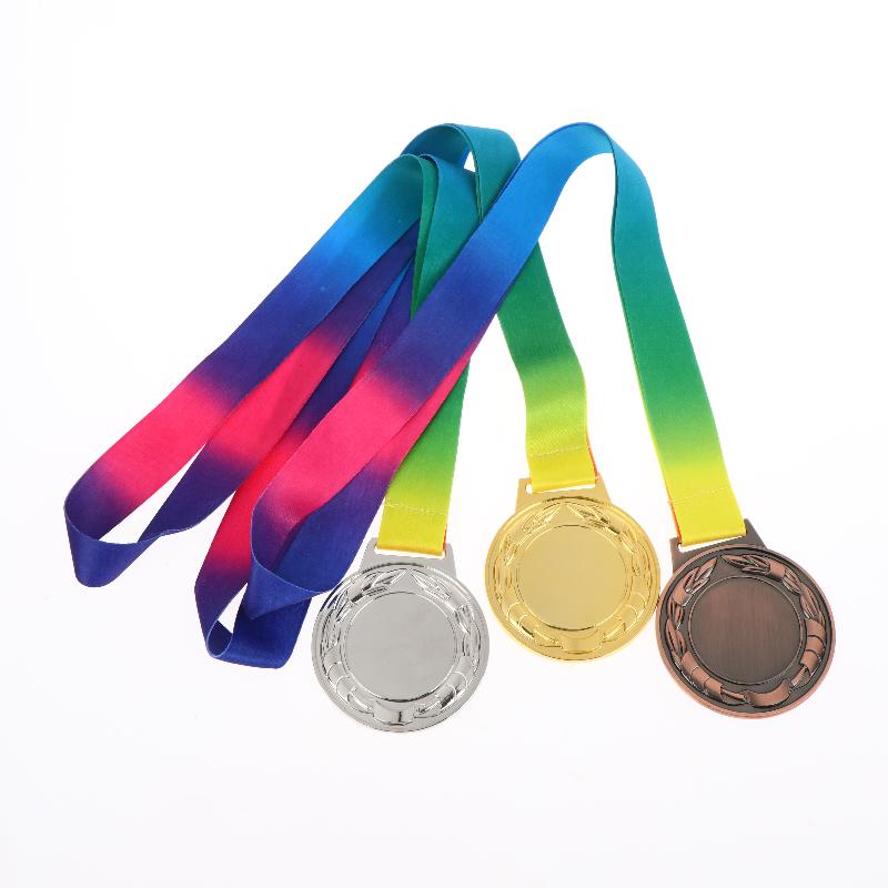 Metall-Auszeichnungsmedaillen mit Halsband Gold Silber Bronze Stil für Sport Akademiker oder jeden Wettbewerb Durchmesser