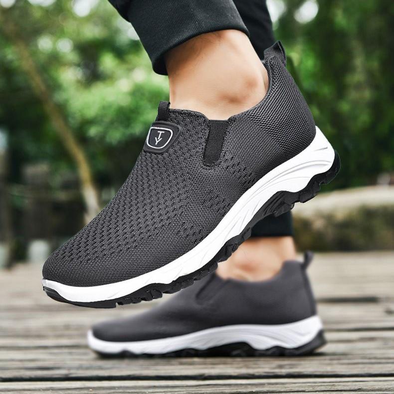 Men's shoes spring and summer new versatile and comfortable one-pedal lightweight breathable cloth shoes mesh shoes casual shoes board shoes