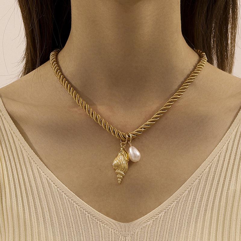 

Vacation Wind Conch Starfish Shell Fish Pendant Female Summer Marine Life Ladies Necklace