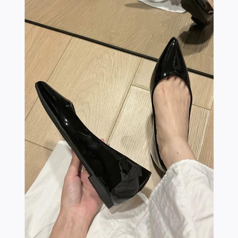 2025 New Trend Nude Fashion Women's Casual Pointed Thick Heeled Wedge Women's Shoes Summer  Long-worn Flat Shoes