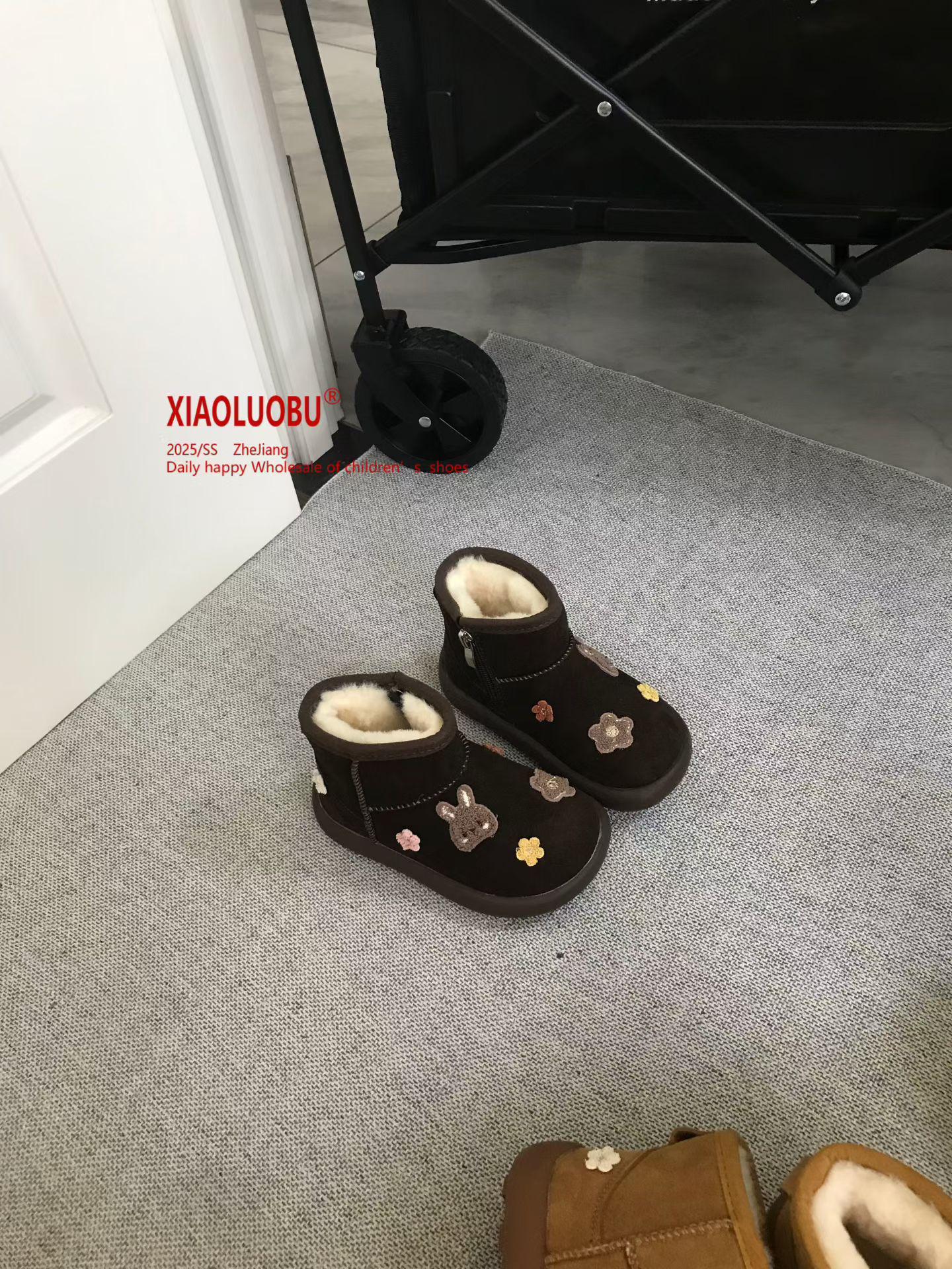 

Girls 3D Flower Snow Boots - 2025 Autumn/Winter Collection: Comfortable, Warm, and Soft Cotton Children s Shoes 27 коричневий