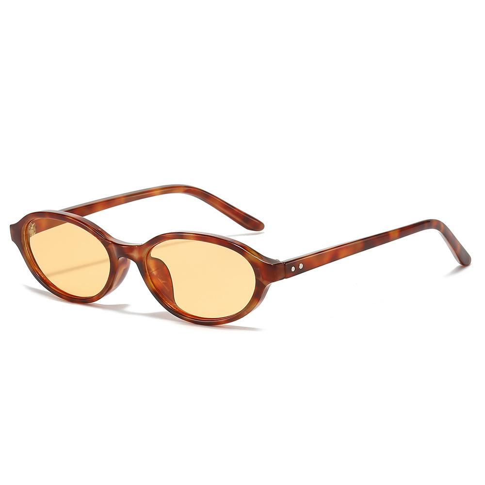  New Small Sunglasses Women Fashion Tea Shades UV400 Retro Rivets Men Punk Sun Glasses