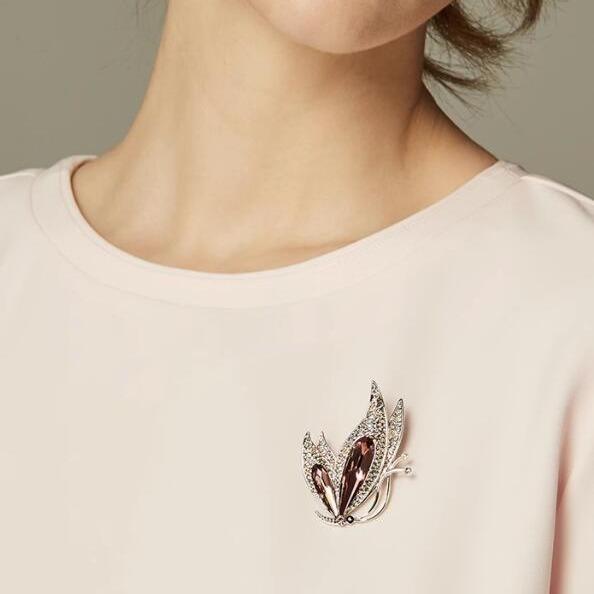 Purple Crystal Brooch Temperament Butterfly Luxury Brooch Suit Accessories Large Pin Women'S Literary Accessories