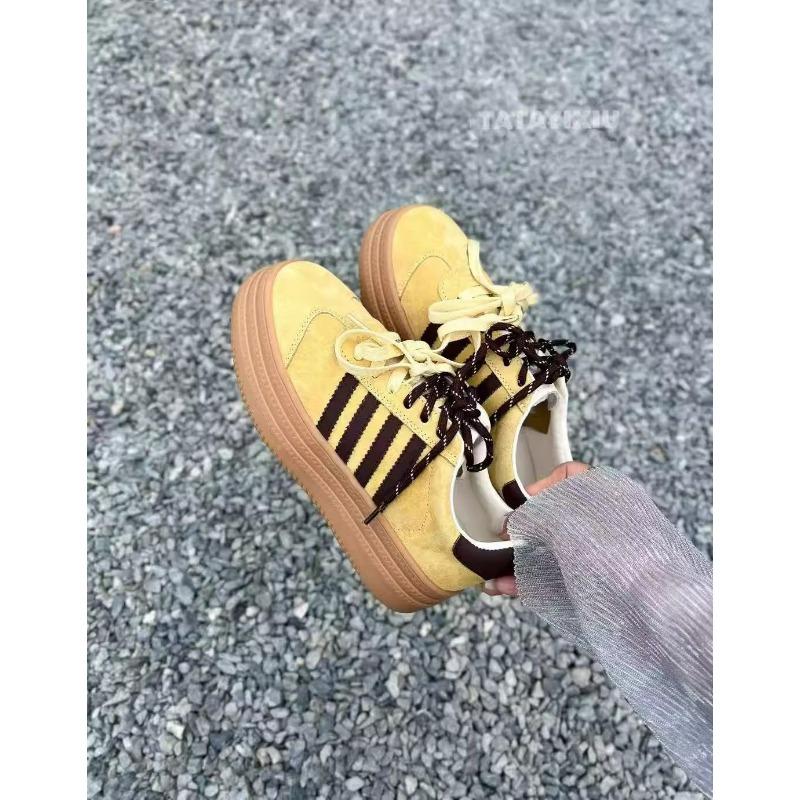 

Comfortable soft sole heightening 4 leather women s spring and summer new classic thick-soled red versatile board shoes 40 лимонно-желтый