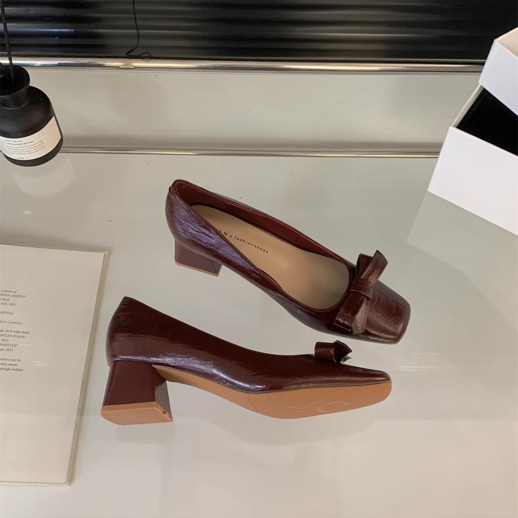 Burgundy High Heels 2025 Autumn French New Women's Shoes Square Head Bow Light Mouth Thick Heel Single Shoes