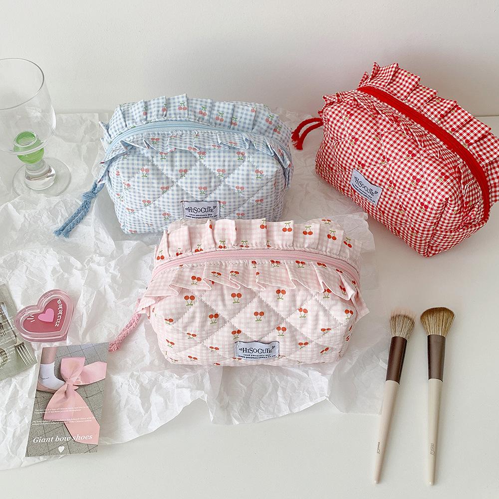 High Beauty Cherry Checkered Makeup Bag Students Large Stationery Bag Pencil Case Portable Travel Organizer Bags Toiletry Bag