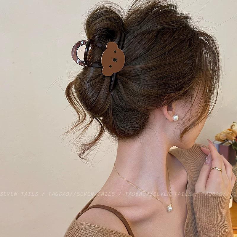 Elegant Large Hair Claw Clip for Thick Hair - High-End Korean Updo Shark Clip