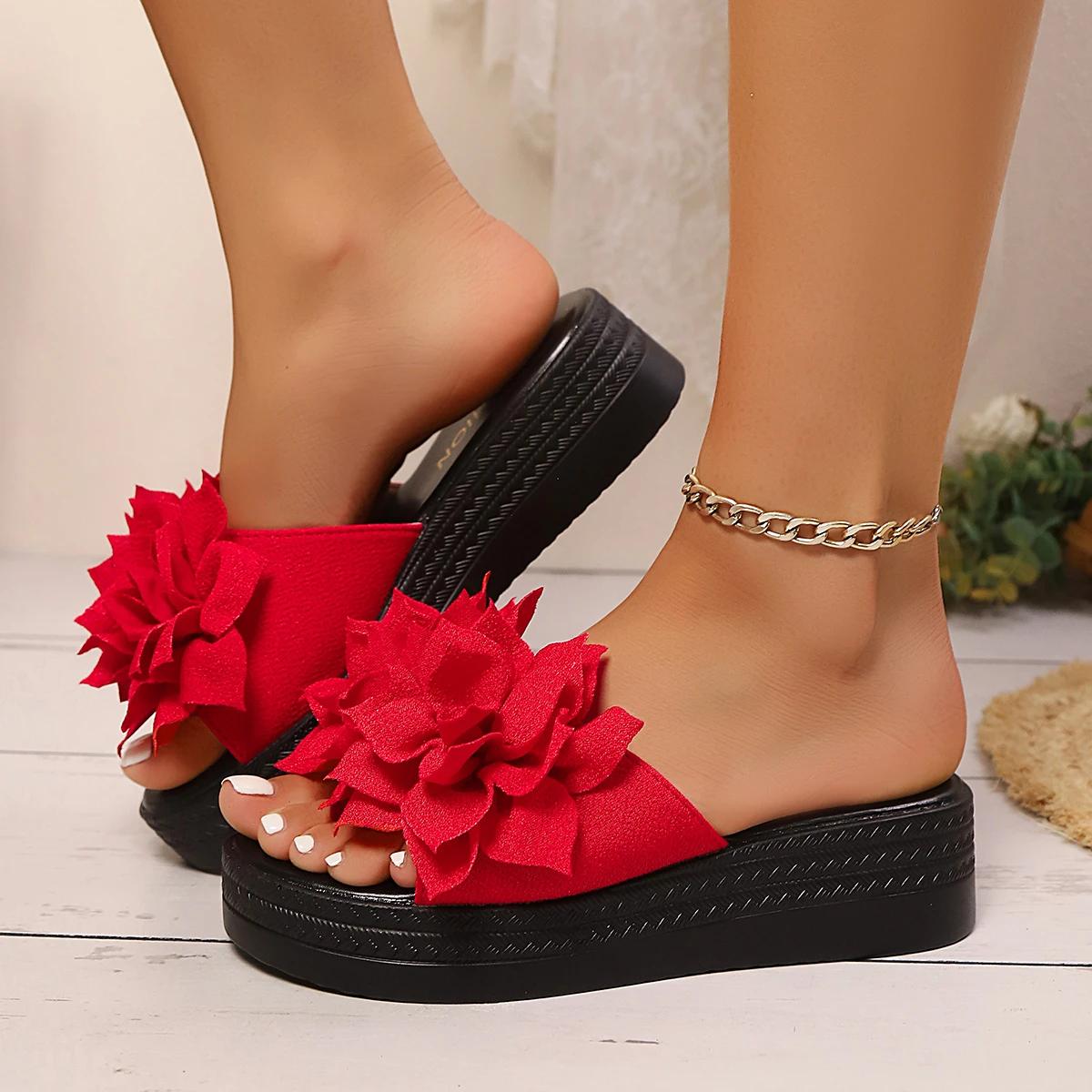 

Женские тапочки на танкетке с цветочным декором 2025 года, летние сандалии на толстой платформе для женщин, размер плюс 43, нескользящие пляжные шлепанцы с толстой подошвой 43 красный