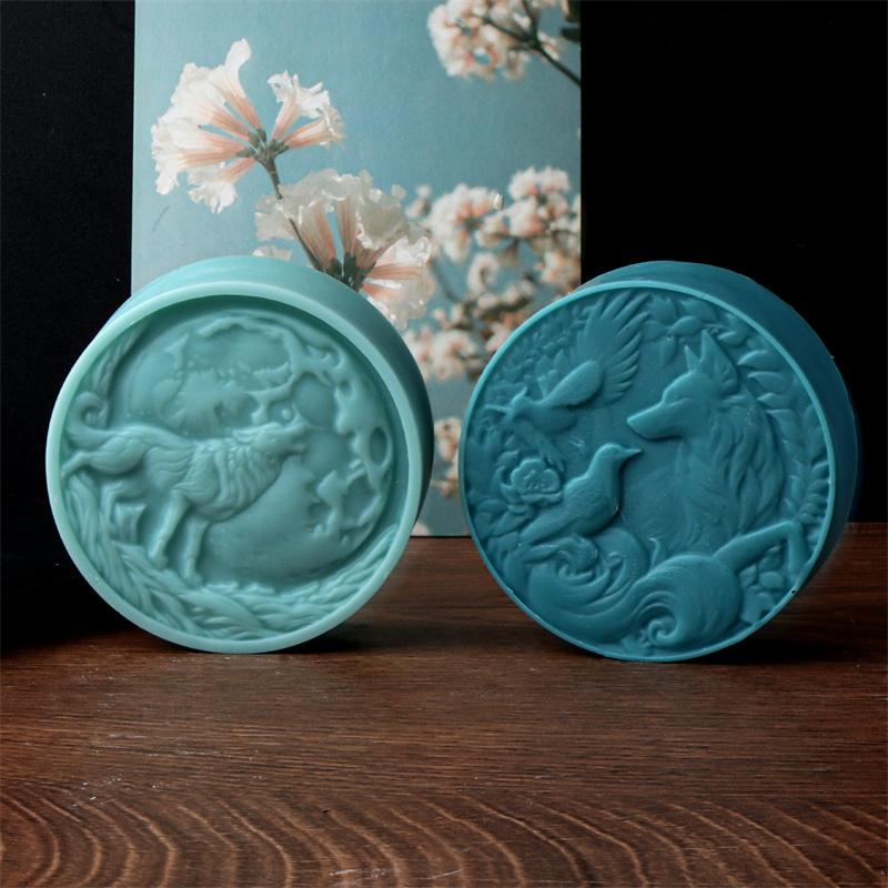 Animal Howling Wolf Shape Silicone Soap Mold DIY Wolf Shape Mountain Forest Animal Resin Plaster Molds Cake Soap Home Decoration