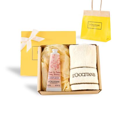 L'OCCITANE Kirschblüte Handcreme Geschenkset mit Handtuch und Einkaufstasche. Perfekt für Geburtstage, Feiern, als Dankeschön oder Abschiedsgeschenk.