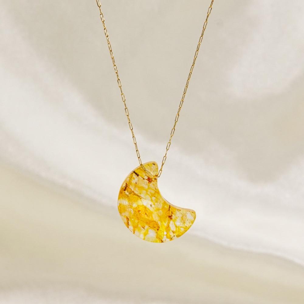 Small Moon Natural Crystal Stone Pendant Necklace for Women Girls Crescent Moon Pendulum Citrines Quartz Purple Crystal Necklace