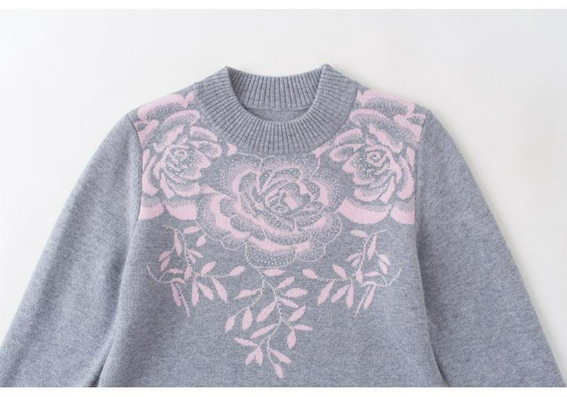 Floral Plus Size Women's Warm Loose Sweater - Round Neck Knitwear for Autumn/Winter