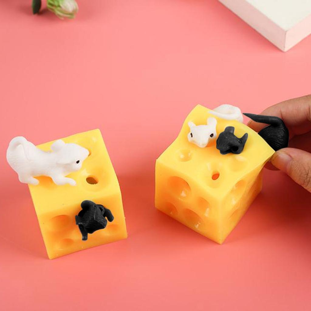 Cute Cheese Mouse Creative Tricky Scary Pinch Music Decompression Toy