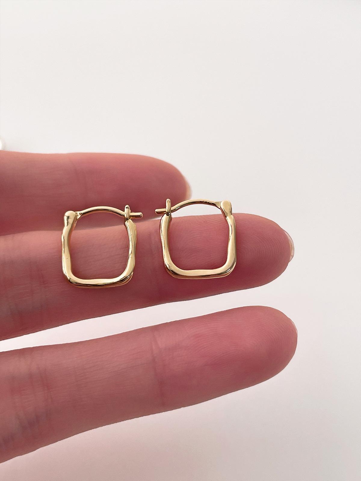 

925 silver needle liquid irregular plain ring earrings women s niche high-end earrings simple and fashionable new stud earrings 925 silver needles