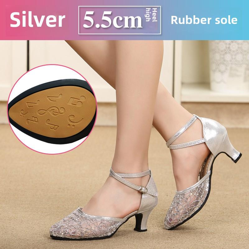 Neue lateinamerikanische Tanzsandalen für Damen – Gesellschaftstanzschuhe für Erwachsene.