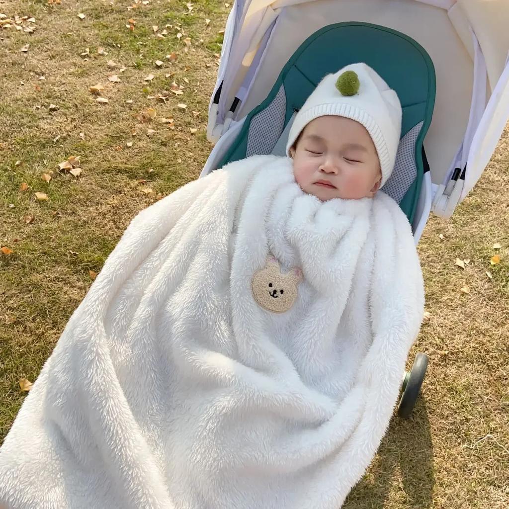 Thickened Soft Flannel Baby Blanket with Elastic Band Buckle Winter Cloak Stroller Cover Windproof Quilt Infant Cloak Nap Cover