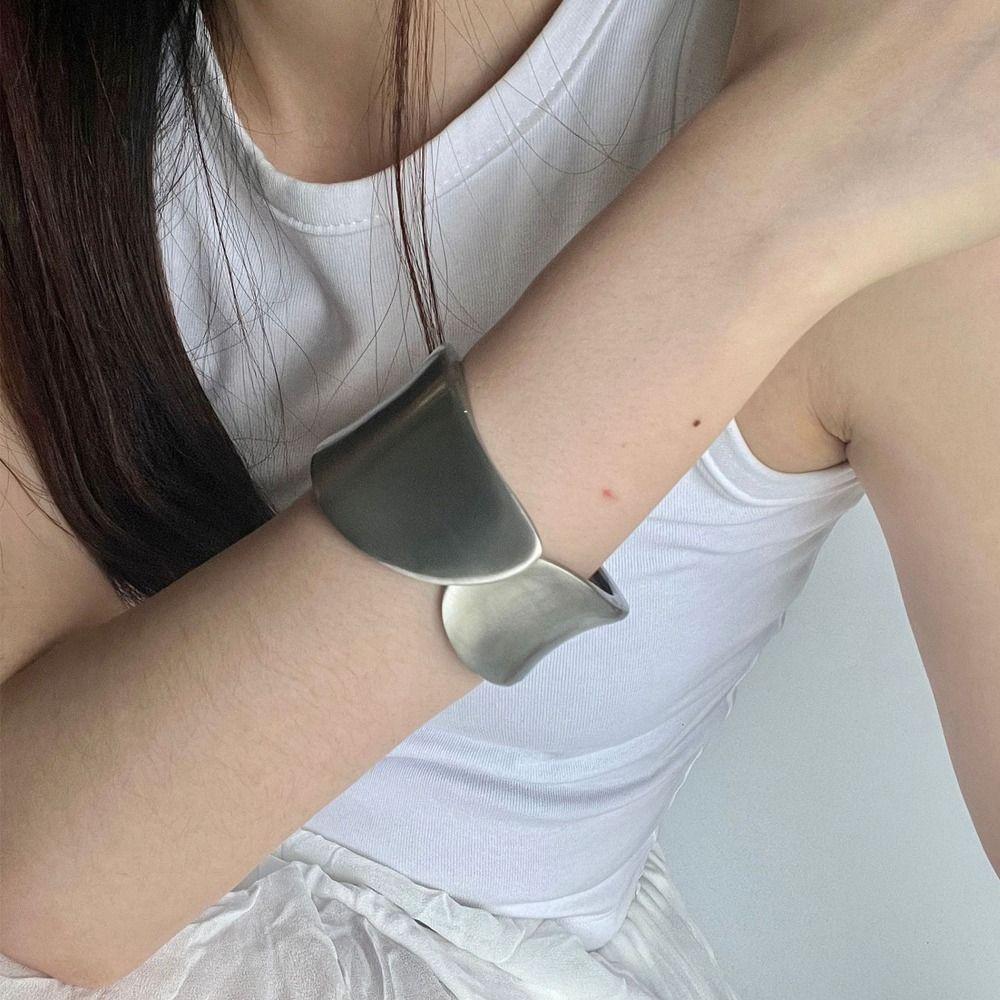 New Hinge Gold Bangle Metal Open Bracelet Jewelry Accessories Solid Color Chunky Bangle Bracelet Punk Alloy Irregular Wrist Cuff