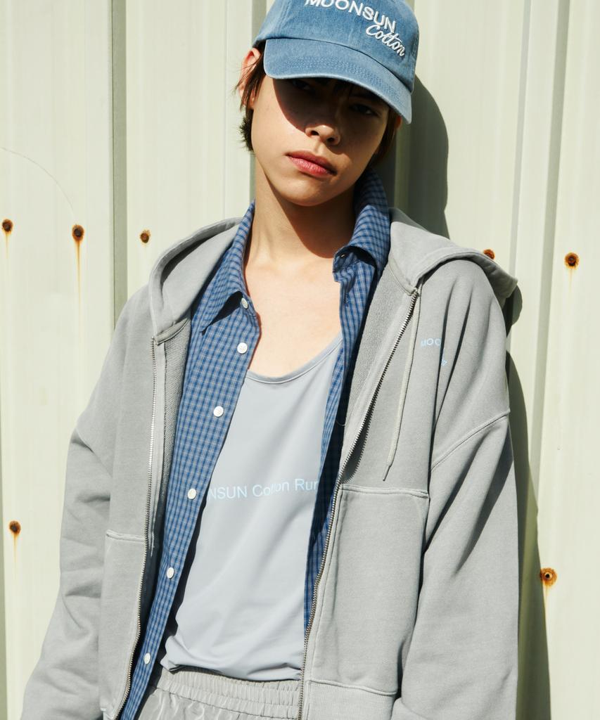 M.C Unisex, Logo Pigment-Dyed Hood Zip-Up / Gray