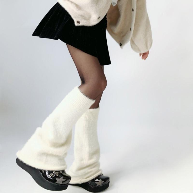 Women Flared Loose Foot Cover Winter Furry Solid Color Leg Warmers Streetwear