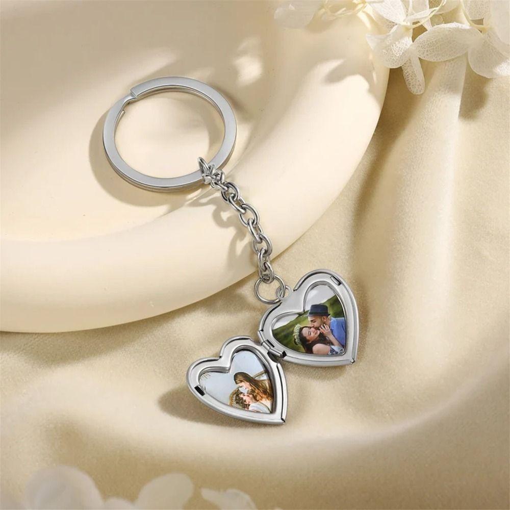 2Pcs Charms Photo Hold Keyring Bag Hanging Stainless Steel Keychain Heart Album Keychain Bag Decor