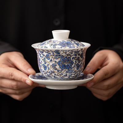 Lätt lyx suet jade blå och vit Sancai lockskål, enkel exklusiv svävbar tekopp med lock för att göra te, keramisk Kung Fu teservis