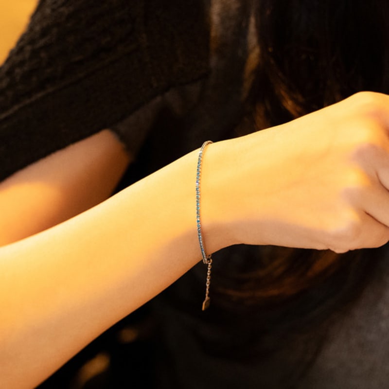 BE/GINS [925 Silver]La Ligne light Blue Slim Tennis Bracelet
