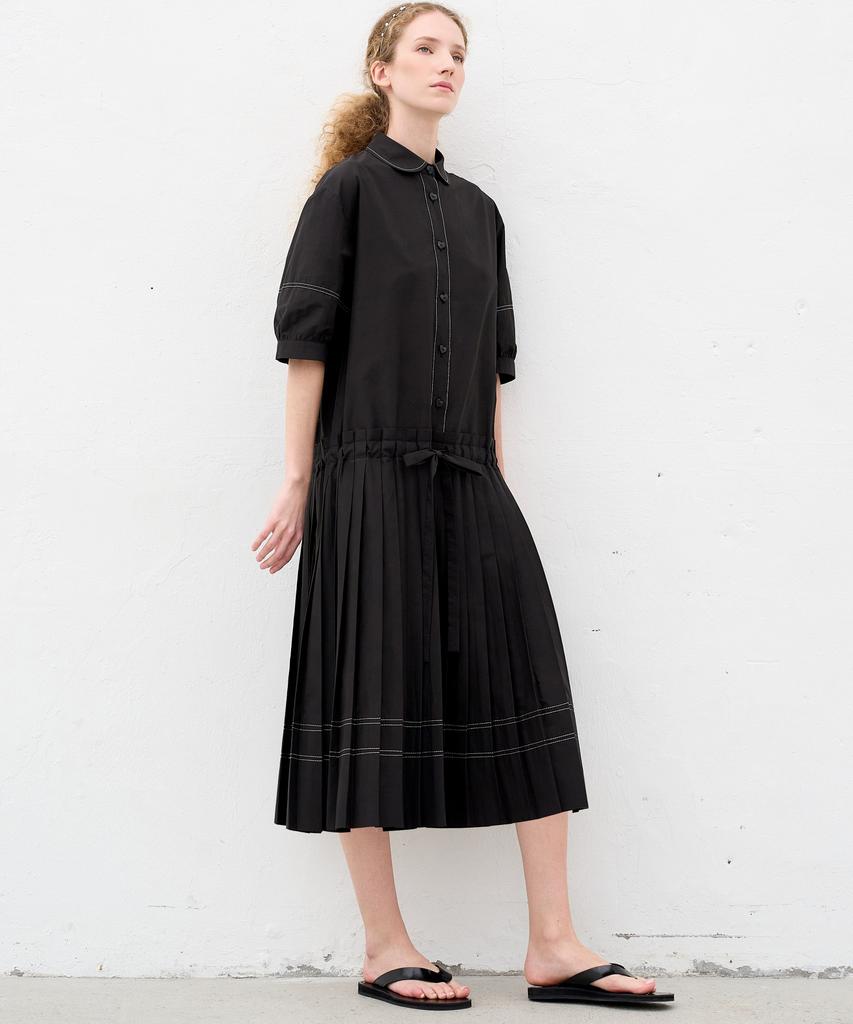 Mite Stitch Line Pleats Dress_Black
