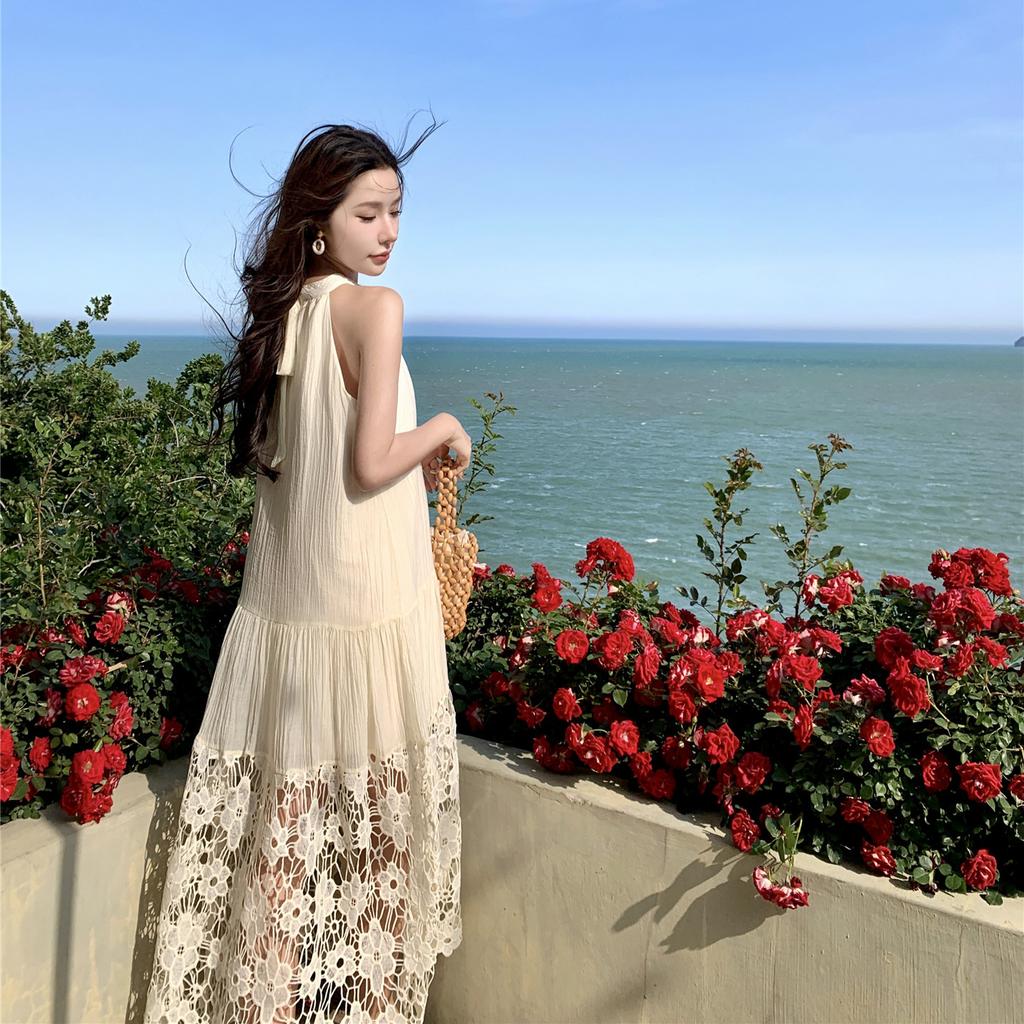 Summer New Apricot Splicing Lace Flower Neck Dress Seaside Vacation Beautiful Sleeveless Pendant Dress