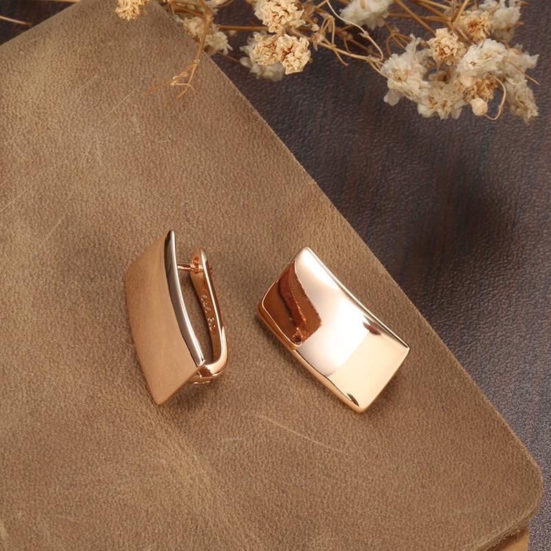 Personalized Korean Version Small Ear Buckle Oval Smooth Rose Gold Temperament Earrings for Women