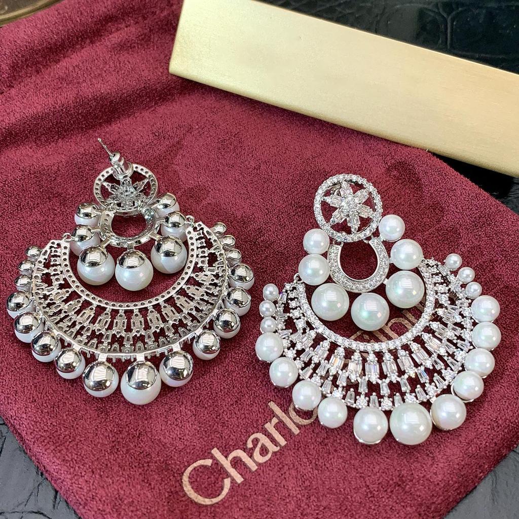 Silver Needle Diamond Flower Pearl Earrings: European & American Style, Exquisite, High-End, Versatile Fashion Ear Studs for Women