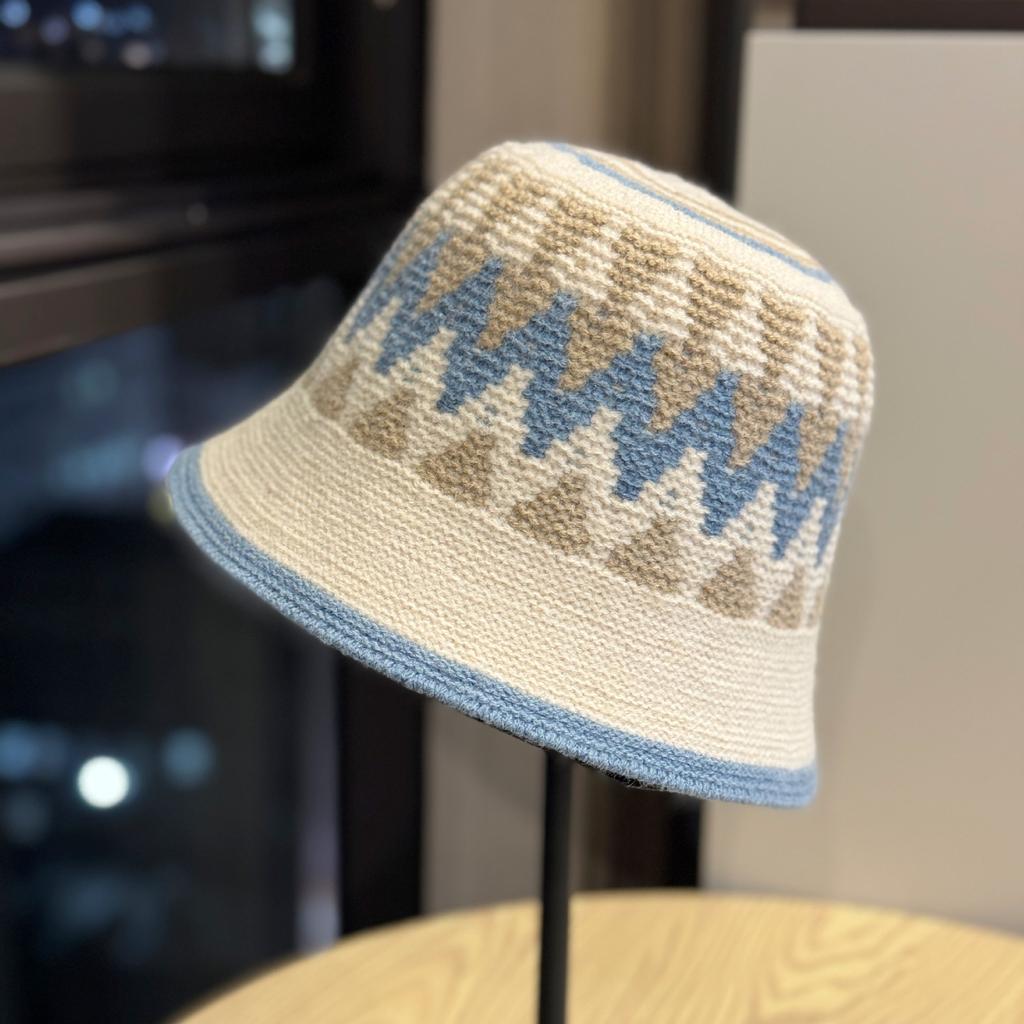 New Autumn and Winter Rhombus Knitted Fisherman Hat for Women Korean Style Warm Ear Basin Hat Fashionable and Versatile Face Showing Small Hat Trendy