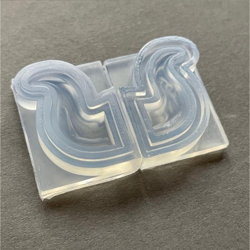 Flexible Silicone Bend Corner Mould Flexible and Sturdy Chocolate Fondant Mould for Creative Dessert and Jelly Making