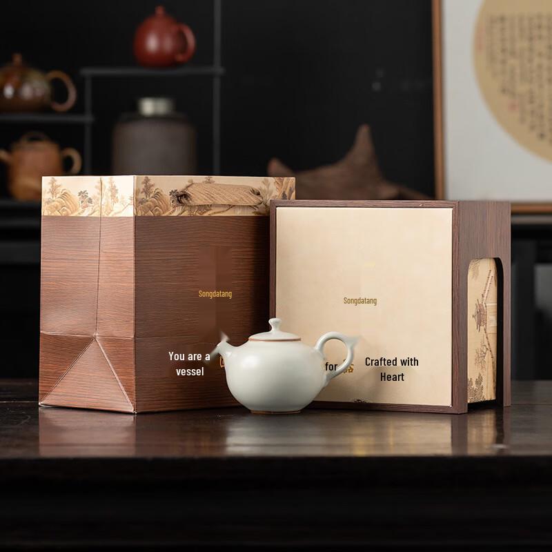 

Luxury Handcrafted Ceramic Kung Fu Teapot